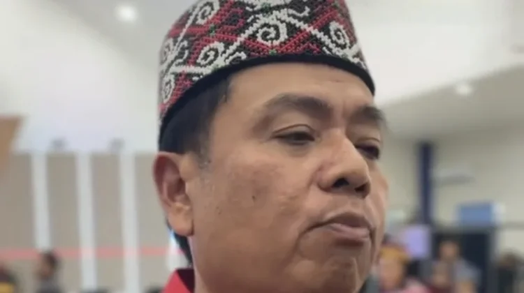 Lasarus Janji Kawal RUU Masyarakat Adat