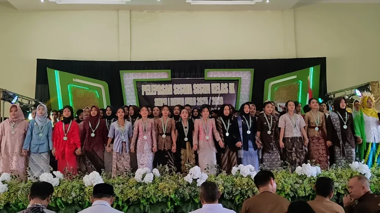 Komite SMPN 1 Binjai Hulu Motivasi Siswa Raih Cita-Cita Tinggi