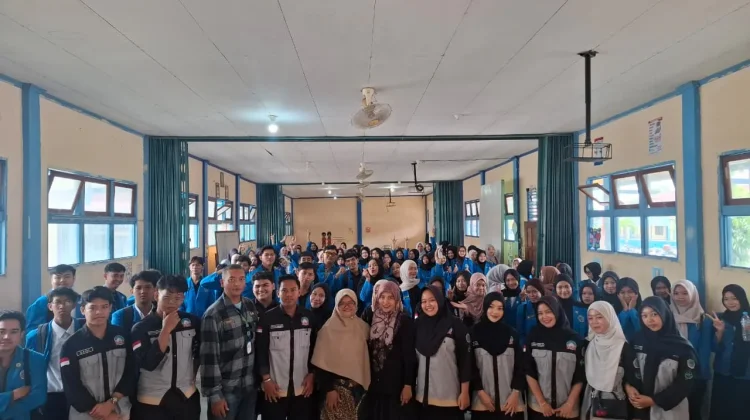 FORKIS MADANI Gelar Public Speaking
