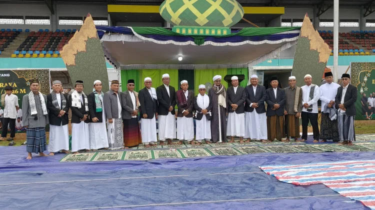 Terpukau Umat di Sintang, Habib Hasan:  Jadikan Safari Dakwah Ajang "Belajar"