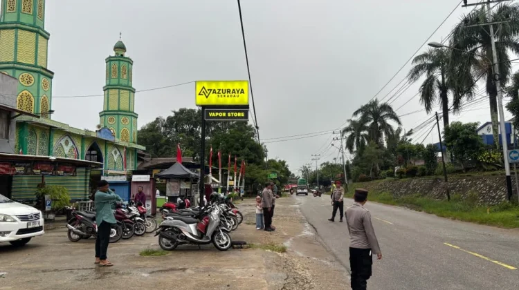 Polres Sekadau Berikan Pengamanan Sholat Idul Adha