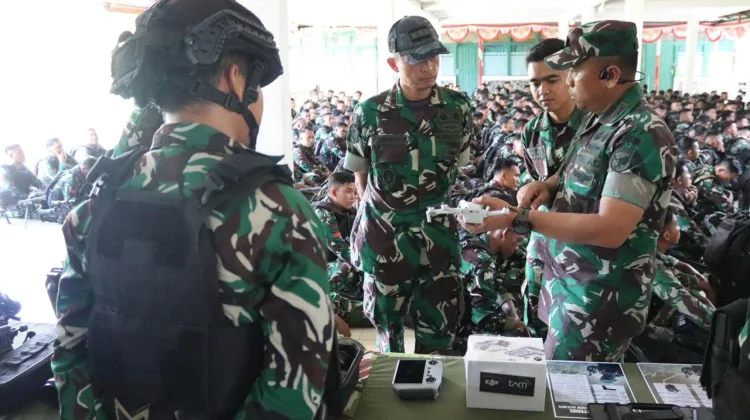 Kasiops Kasrem 121/Abw Tinjau Kesiapan Satgas Yonif 642/Kapuas