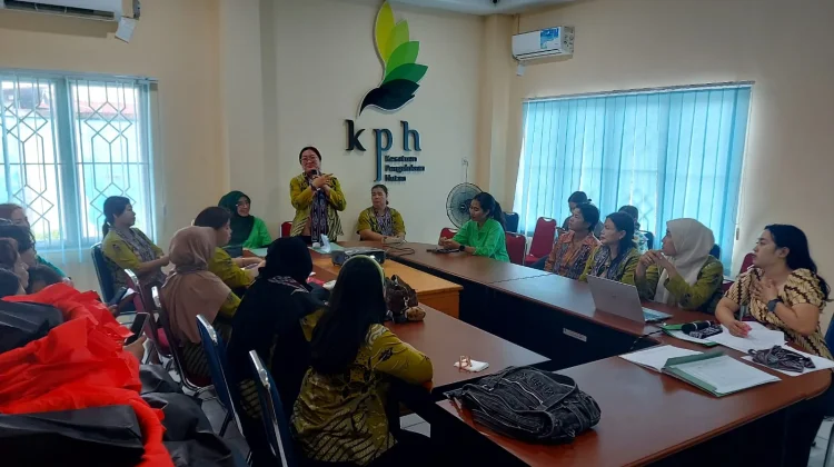 Perwita Wana Kencana UPT KPH Wilayah Sintang Timur Perkuat Solidaritas