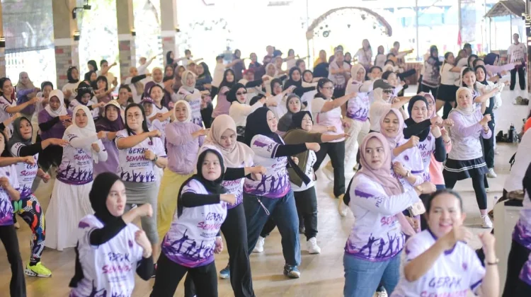 HUT Ke-9 PDGI Kapuas Raya Gelar Zumba dan Edukasi