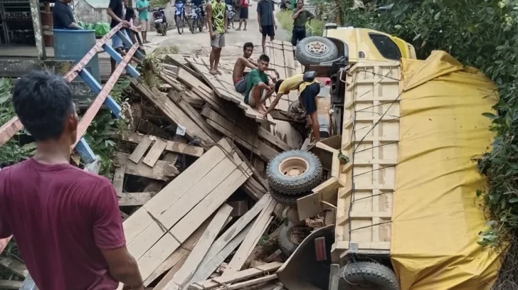 Camat Serawai Sesalkan Truk Bermuatan Berat Melintas, Akibatnya Jembatan Ambruk