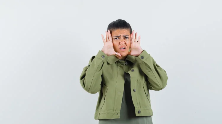 Jangan Diabaikan, Kuping Berdengung Bisa Dipicu Berbagai Faktor