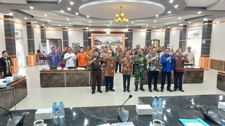 Pemkab Sintang Bangun Sinergi Lintas Sektor Bentuk Satgas Karhutla yang Tangguh