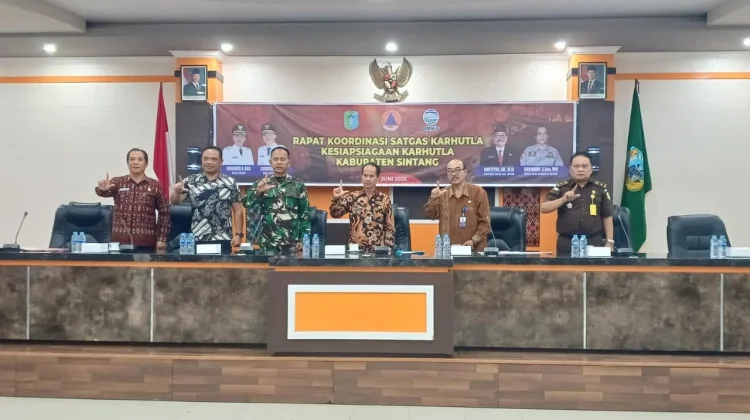 Bupati Sintang Tegaskan Karhutla Tanggung Jawab Bersama