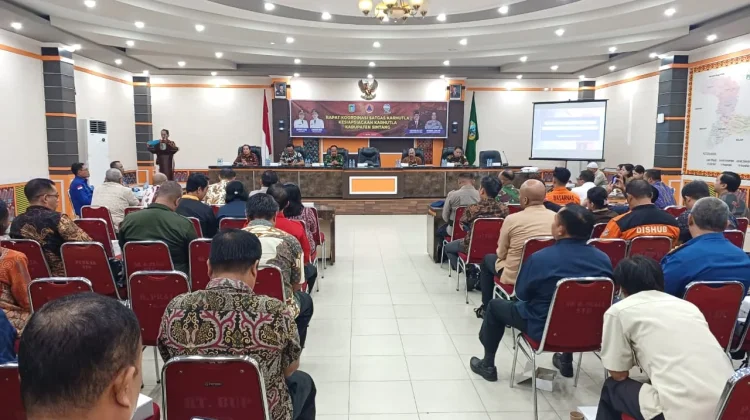 Pemkab Sintang Perkuat Strategi Pencegahan Karhutla, Siapkan Sarana dan Posko