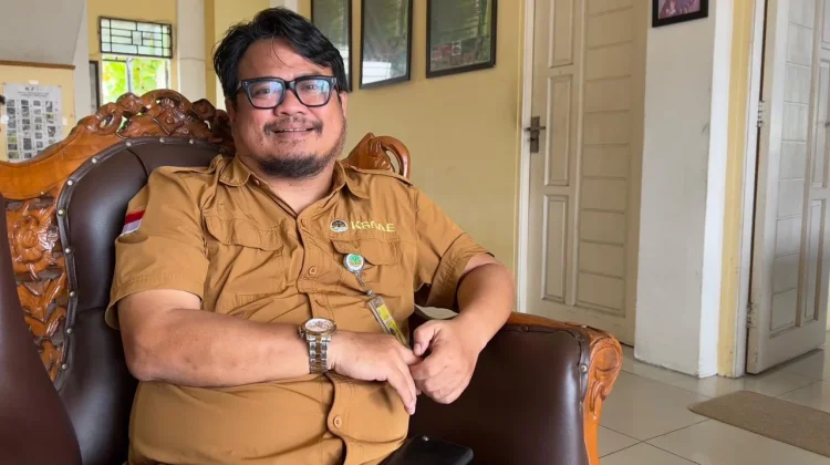 BKSDA Sintang Imbau Masyarakat untuk Tidak Memberi Makan Kelasi