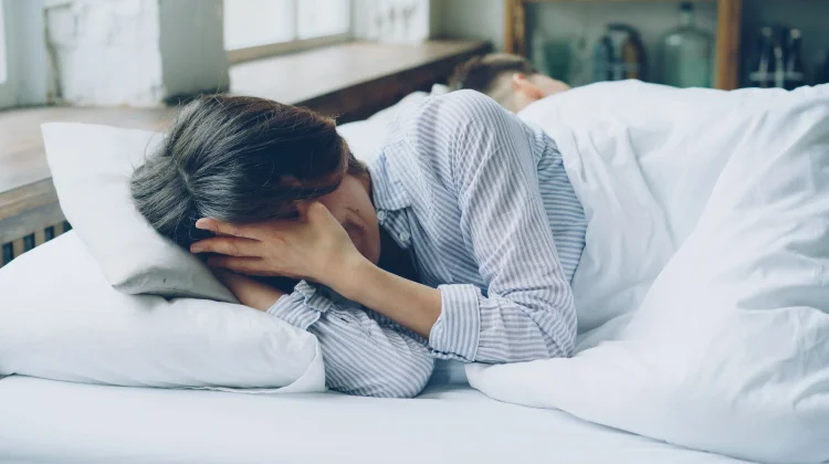 Sulit Tidur saat Malam? Begini Cara Mengatasinya!