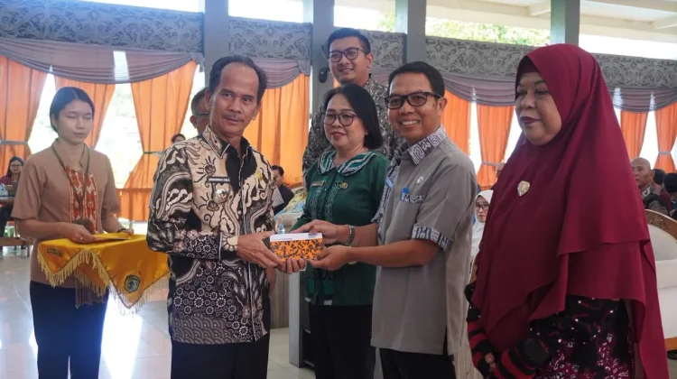 Bupati Sintang Ingatkan ASN Pensiun Tetap Jaga Integritas dan Jadi Teladan