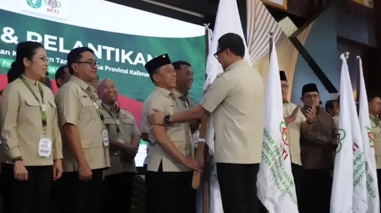 Wabub Kapuas Hulu Hadiri Pelantikan HKTI Provinsi Kalbar