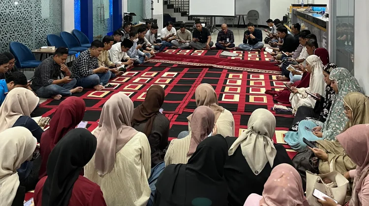 BRILIAN Sintang Gelar Pengajian dan Kebaktian Implementasi Work-Life Balance