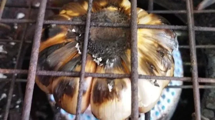 Cara Membuat Bawang Putih Bakar yang Pas