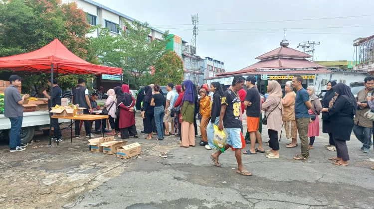 Warga Berharap Gerakan Pangan Murah Rutin Digelar di Sintang