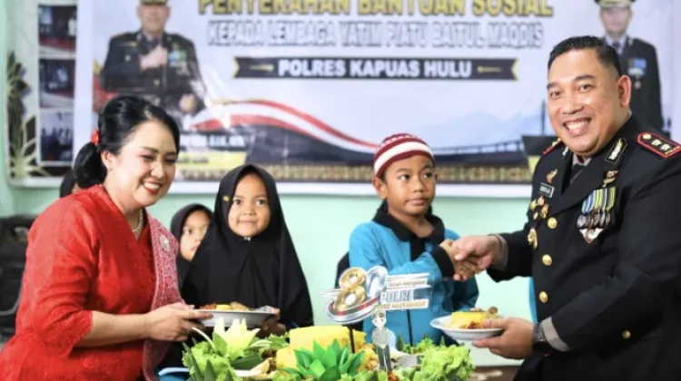 Polres Kapuas Hulu Menggelar Syukuran di Panti Asuhan