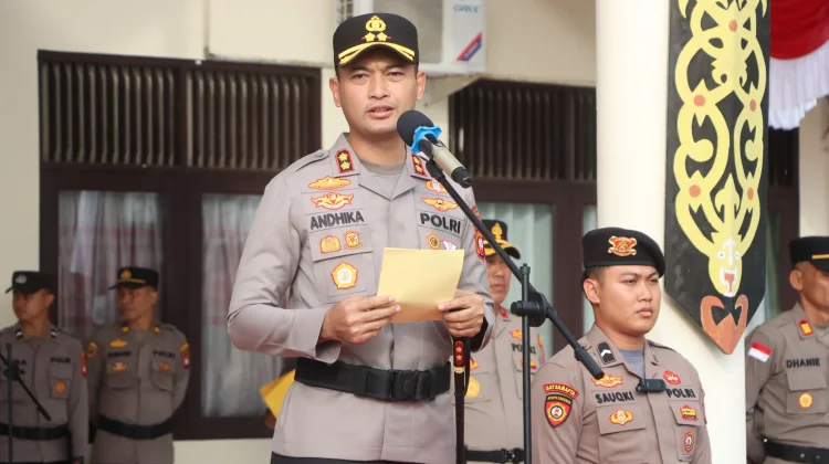 Puluhan Personel Bintara Polres Sekadau Menerima Kenaikan Pangkat