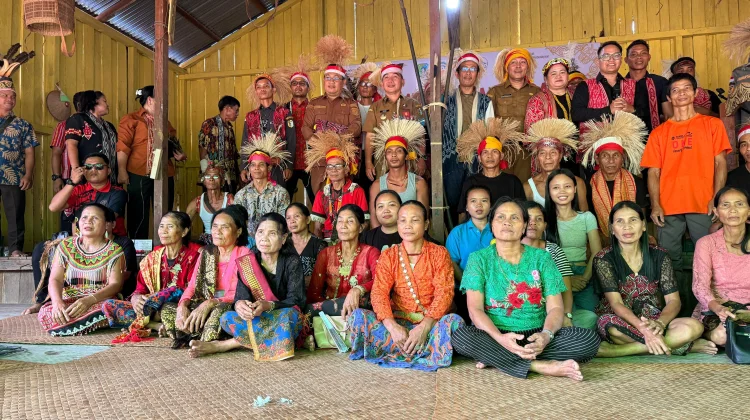 Masyarakat Dayak Kebahan Resmi Luncurkan Sekolah Adat