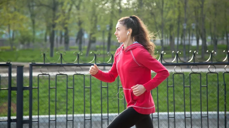 Slow Jogging, Lari Santai yang Punya Banyak Manfaat