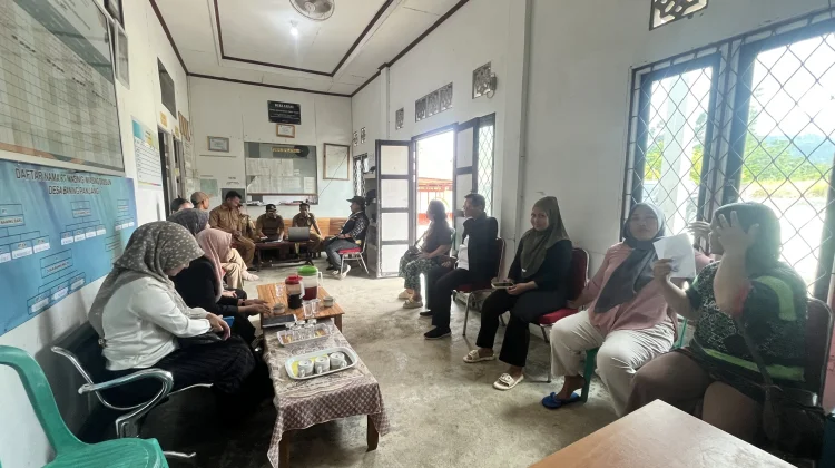 Desa Baning Panjang Sintang Menjadi Lokus Kegiatan Program Pengabdian