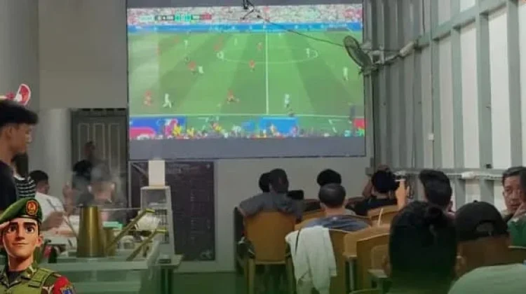 Semarak Piala Dunia 2026, Kodim 1205 Sintang Nobar Bersama Warga