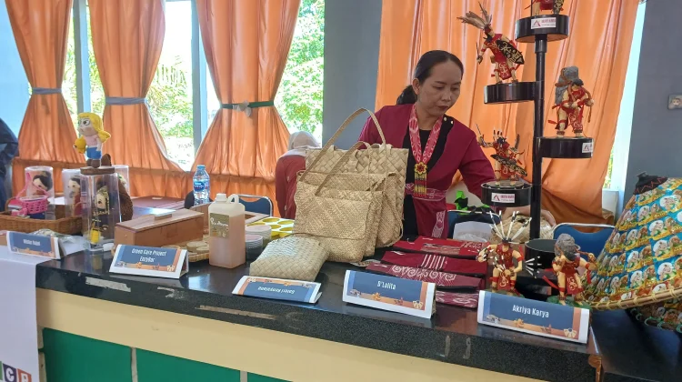 Wabup Sintang Dorong UMKM Berbasis Alam Jadi Penggerak Ekonomi Berkelanjutan