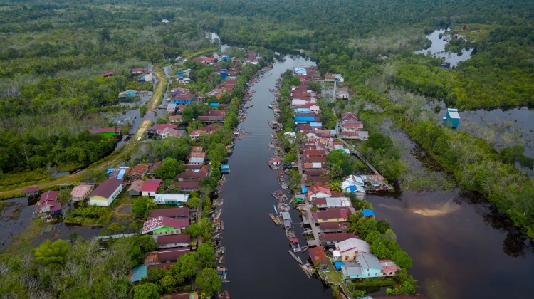 Menjelajahi Pesona Wisata Alam Eksotis di Kalimantan