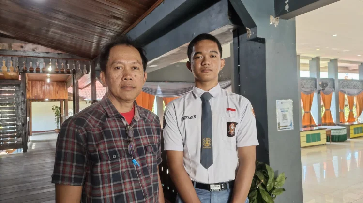 Pecah Rekor 14 Tahun, Siswa SMAN 1 Sintang Tembus Paskibraka Nasional