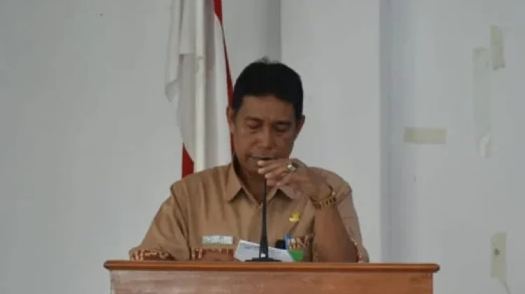 Disdikbud  Sintang Apresiasi pada Orang Tua Dampingi Anak Masuk Sekolah