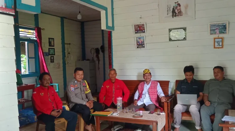 Bhabinkamtibmas Polsek Kota Baru Perkuat Sinergi dengan Tokoh Adat