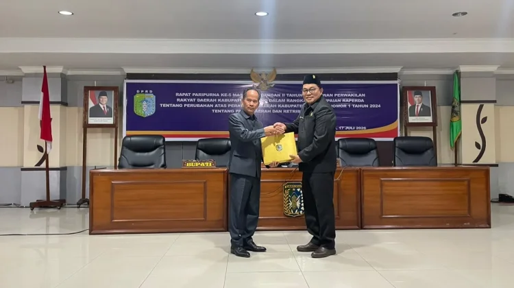 Bupati Sintang Sampaikan Raperda Perubahan Pajak Daerah