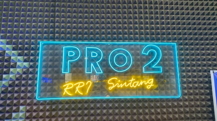 Yuk Kenali Penyiar Pro 2 RRI Sintang 2026, Sahabat Setia di Balik Mikrofon