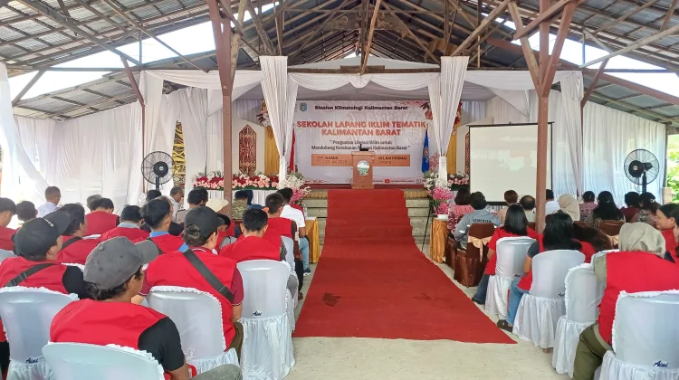 Petani Sintang Dibekali Informasi Iklim untuk Tekan Risiko Gagal Panen