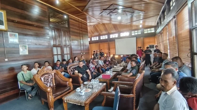 Sopir Sintang Sambut SE Bupati soal Biosolar