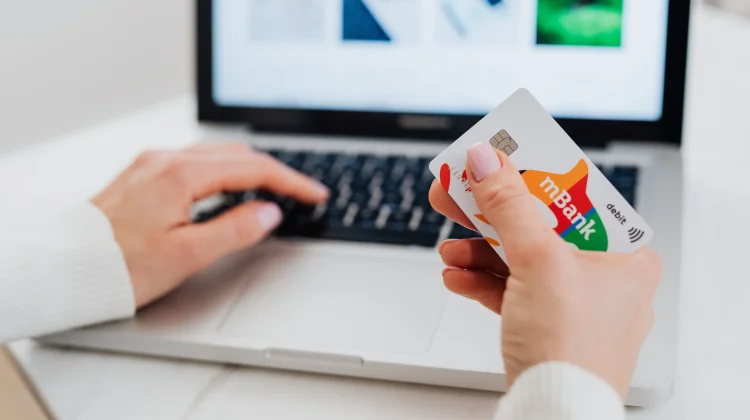 Cara Aman Bertransaksi Menggunakan Mobile Banking