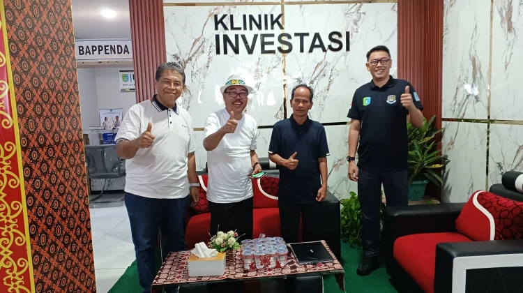 Bupati Sintang Luncurkan Klinik Investasi di MPP Bumi Senentang