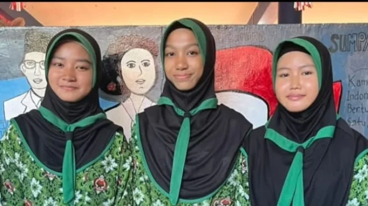 Tiga Murid Terbaik MTsN 1 Sintang Raih Prestasi