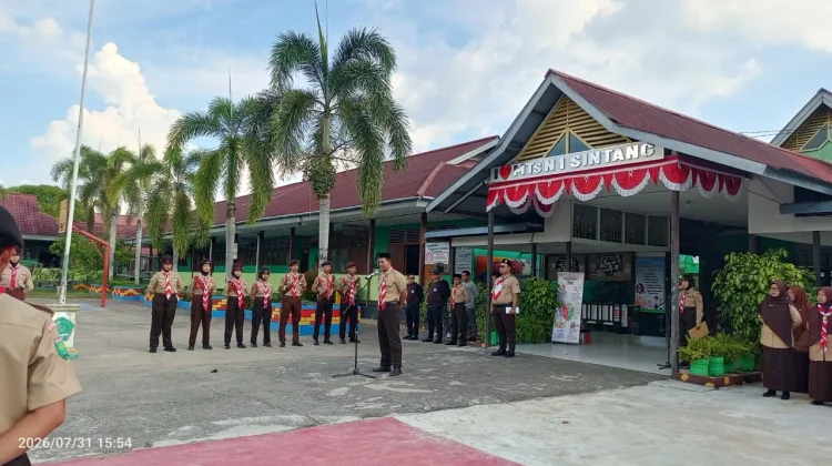 MTs Negeri 1 Sintang Resmi Buka Latihan Ekstrakurikuler Wajib Pramuka