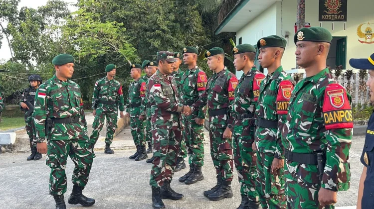 Dankolakopsrem 121/ABW Melakukan Kunjungan Kerja ke Perbatasan Kapuas Hulu