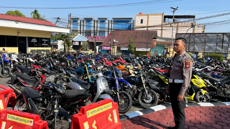 Satlantas Polres Sintang Amankan Ratusan Kendaraan Knalpot Brong