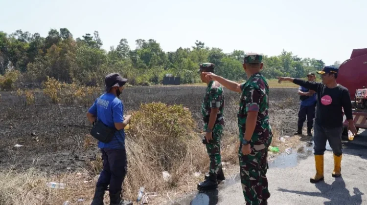 Kasrem 121/Abw Lakukan Peninjauan Penanganan Karhutla di Kabupaten Sintang