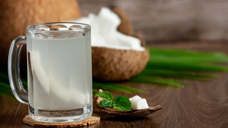 Manfaat Air Kelapa Bagi Kesehatan
