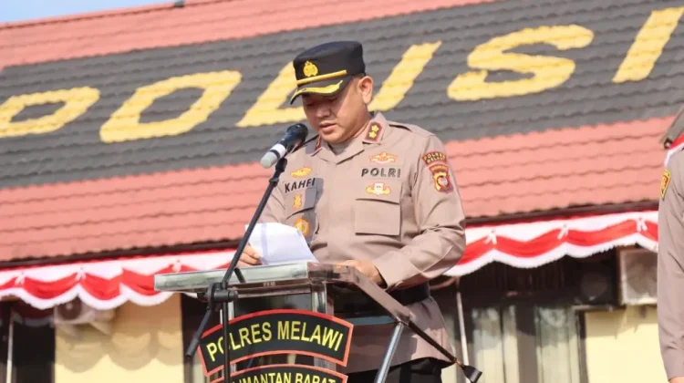 Kapolres Melawi Pimpin Upacara PTDH Tiga Personel