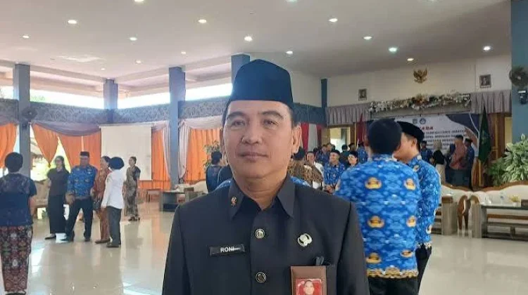 Sintang Kekurangan Sekitar 2.300 Guru