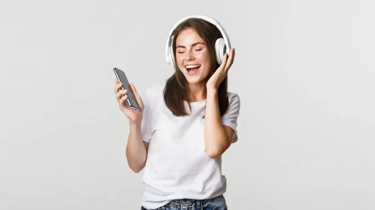 Manfaat Mendengarkan Musik