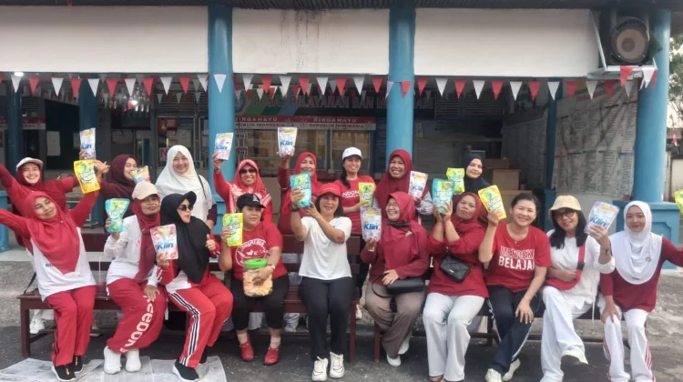 Meriahkan HUT Ke-81 RI, DWP Disdikbud Sintang Adakan Perlombaan