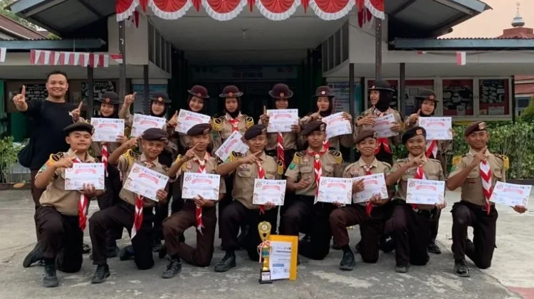 MTsN Sintang Raih Juara 1 LKBB HUT Pramuka ke-65