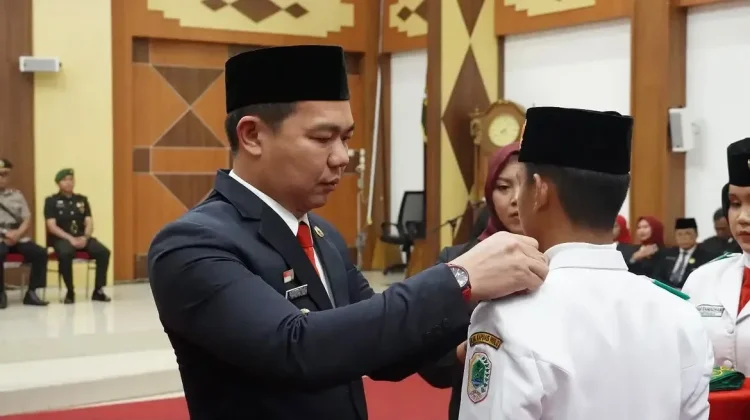 Paskibraka Kapuas Hulu Dikukuhkan, Bupati Pesan Jaga Disiplin dan Nasionalisme