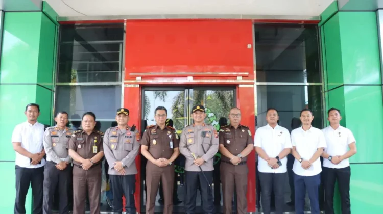 Polres Melawi Perkuat Sinergi Bersama Kejaksaan Negeri Sintang